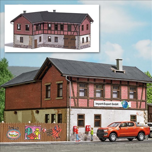 -4001738019049-Altes Handwerkerhaus