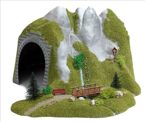 -4001738030167-Tunnel mit Bach und Holzsteg