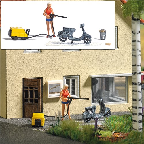 -4001738078336-Action Set: Motorrollerwäsche