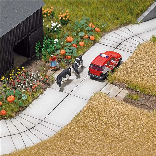 -4001738081367-Betonplatten-Straße