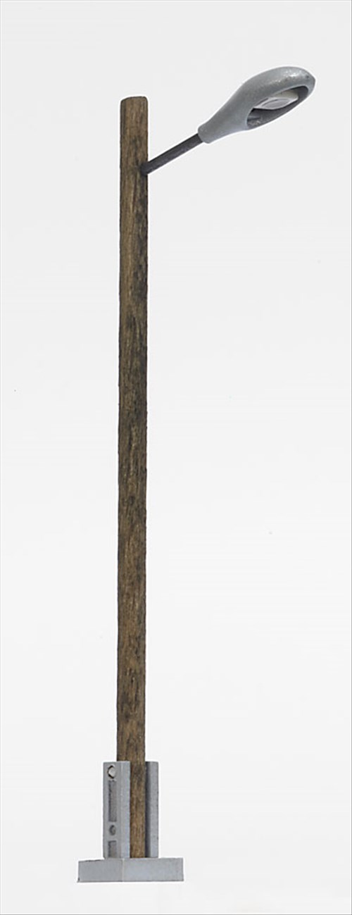 -4001738087345-Straßenleuchte mit Holzmast