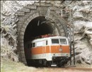 -4001738070248-Zwei E-Lok-Portale