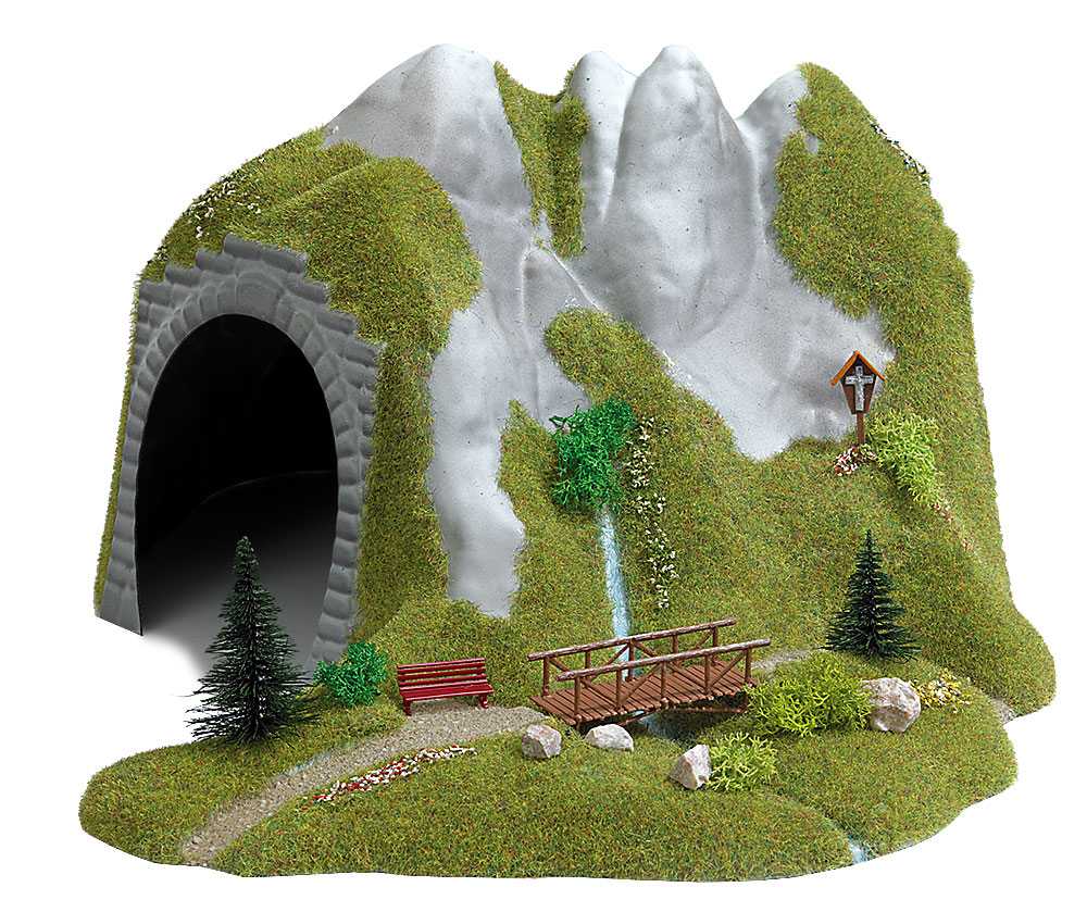 -4001738030167-Tunnel mit Bach und Holzsteg