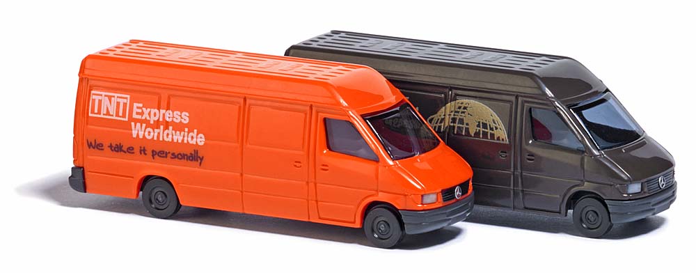 -4001738083385-Zwei Mercedes Sprinter »UPS« und »TNT«